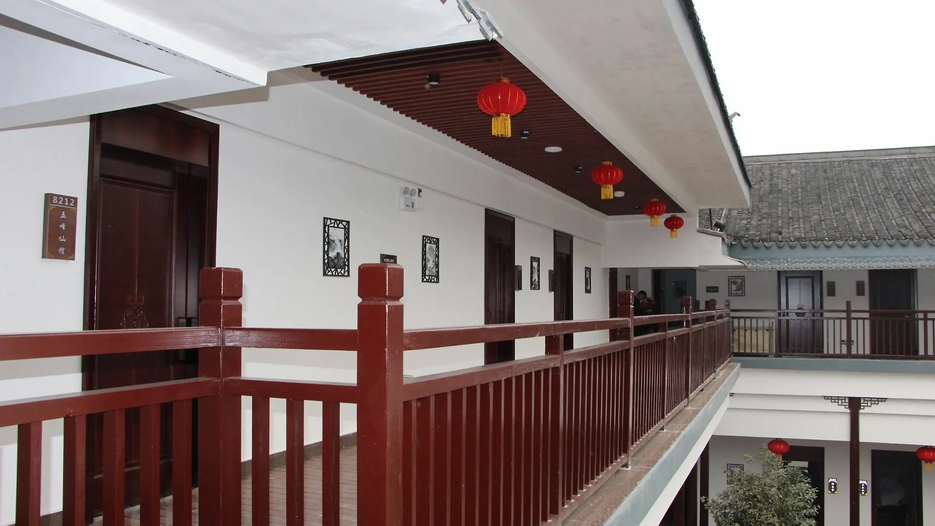 Hotel Suzhou Romantic Cabin Panmen